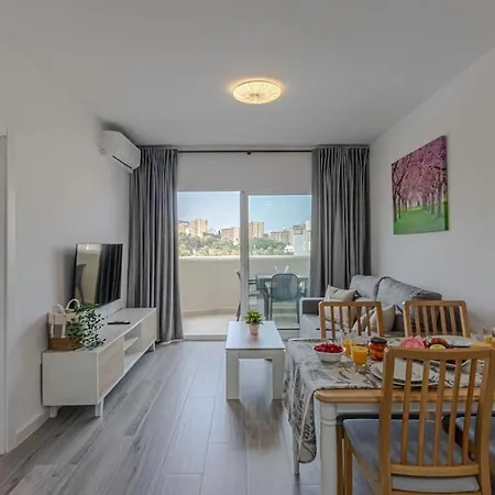 Precioso De 1 En Benalbeach Apartment